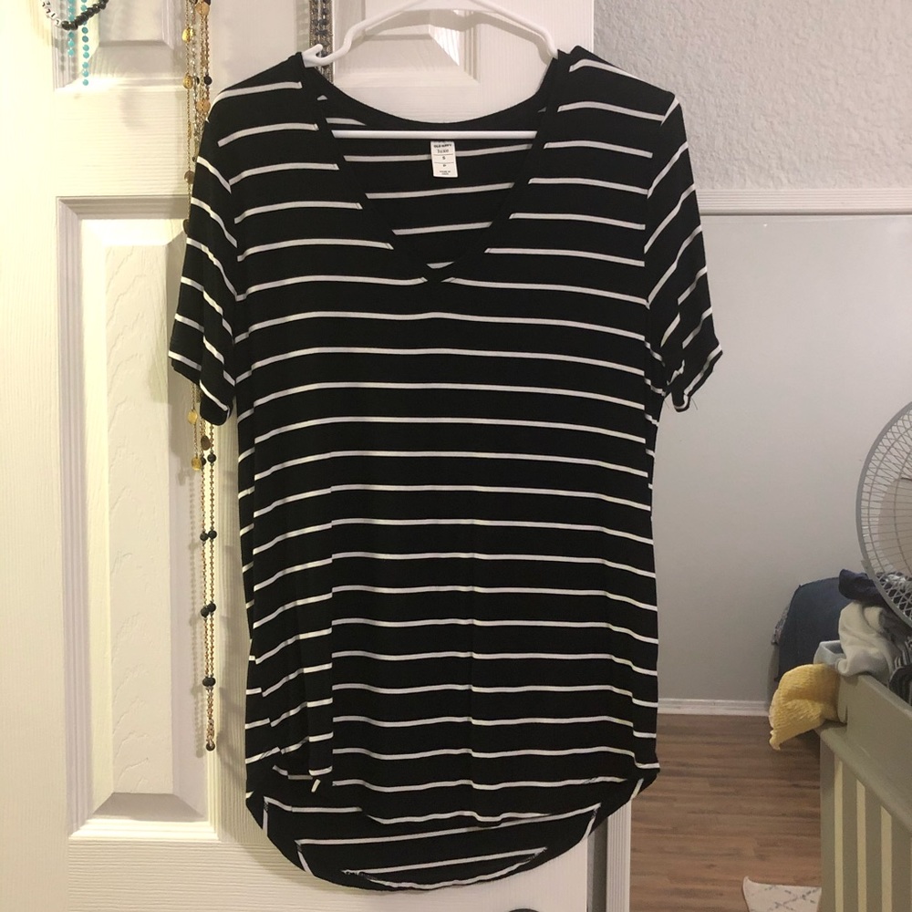 old navy b&w striped top